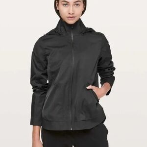 Lululemon Rain Seeker Jacket Black Waterproof Outdoor Windbreaker size 6